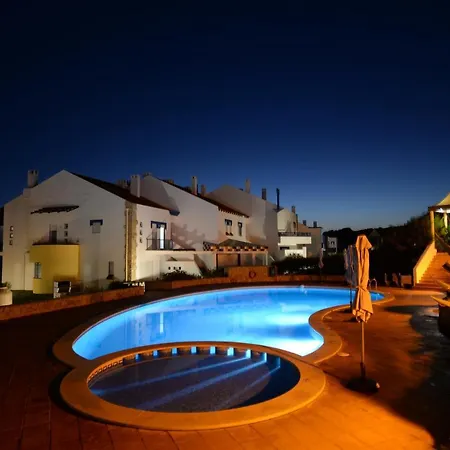 Lejlighed Port - Sea View 4 Bedroom In With 3 Pools São Martinho do Porto